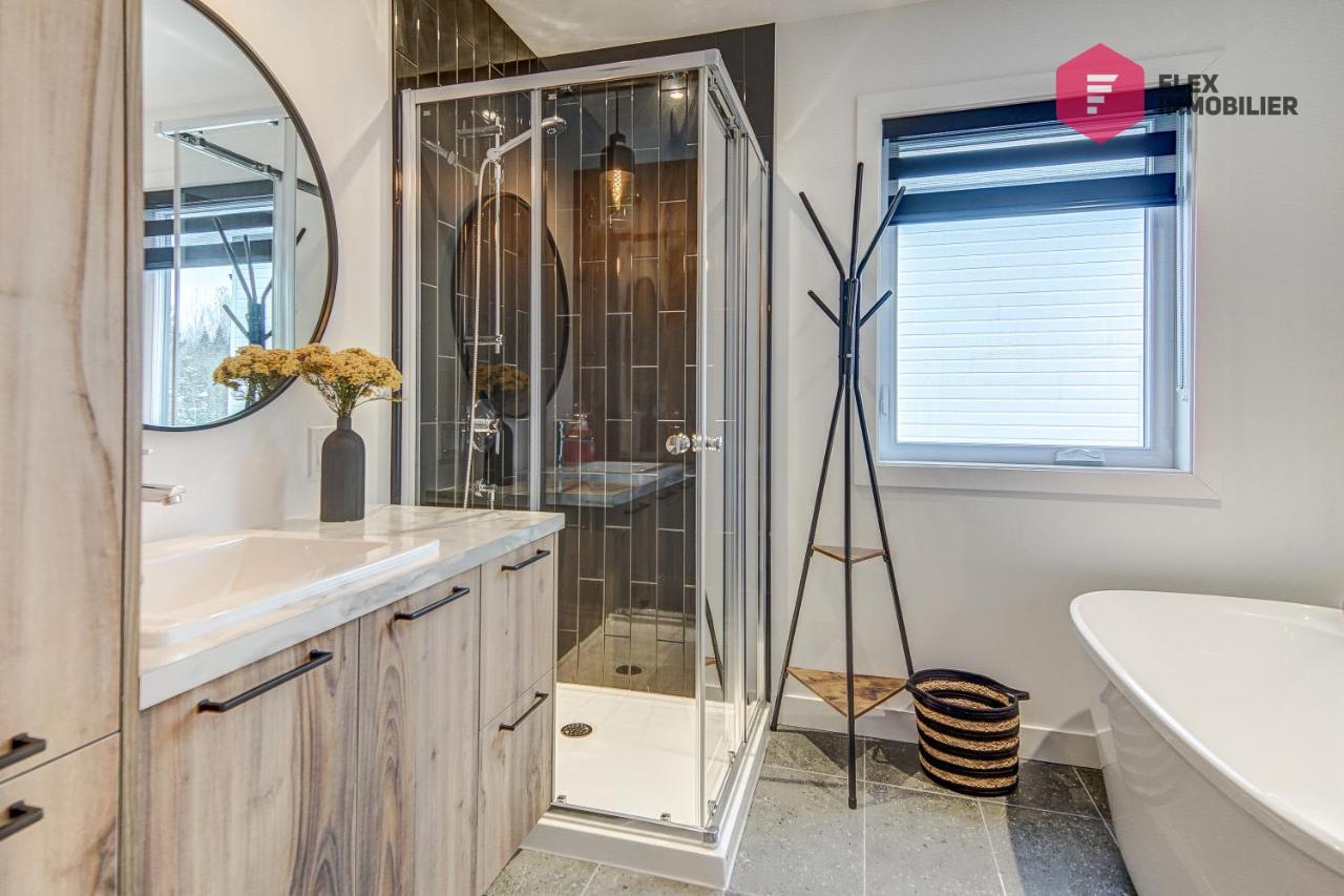 Le Blanc Bouleau De Portneuf / Private Hot Tub Villa Pont-Rouge Eksteriør billede